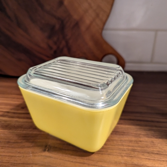 Pyrex 501 yellow fridgie - Picture 8 of 10